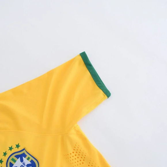 Nike Authentic Sn# 000167113 Brazil National Team 14" World Cup #11 Oscar Jersey - Picture 12 of 12